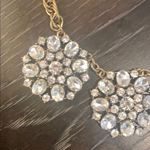 LOFT Diamond Sunburst Cluster Necklace - Picture 4 of 10